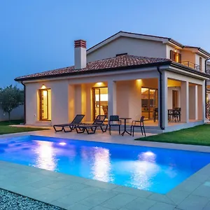  Ferienhaus House Evida Kroatien